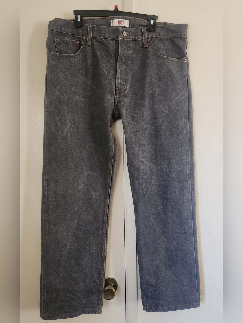 Levi's Straight Leg Botton Fly Fit Men's Jeans in Charcoal W40 L30